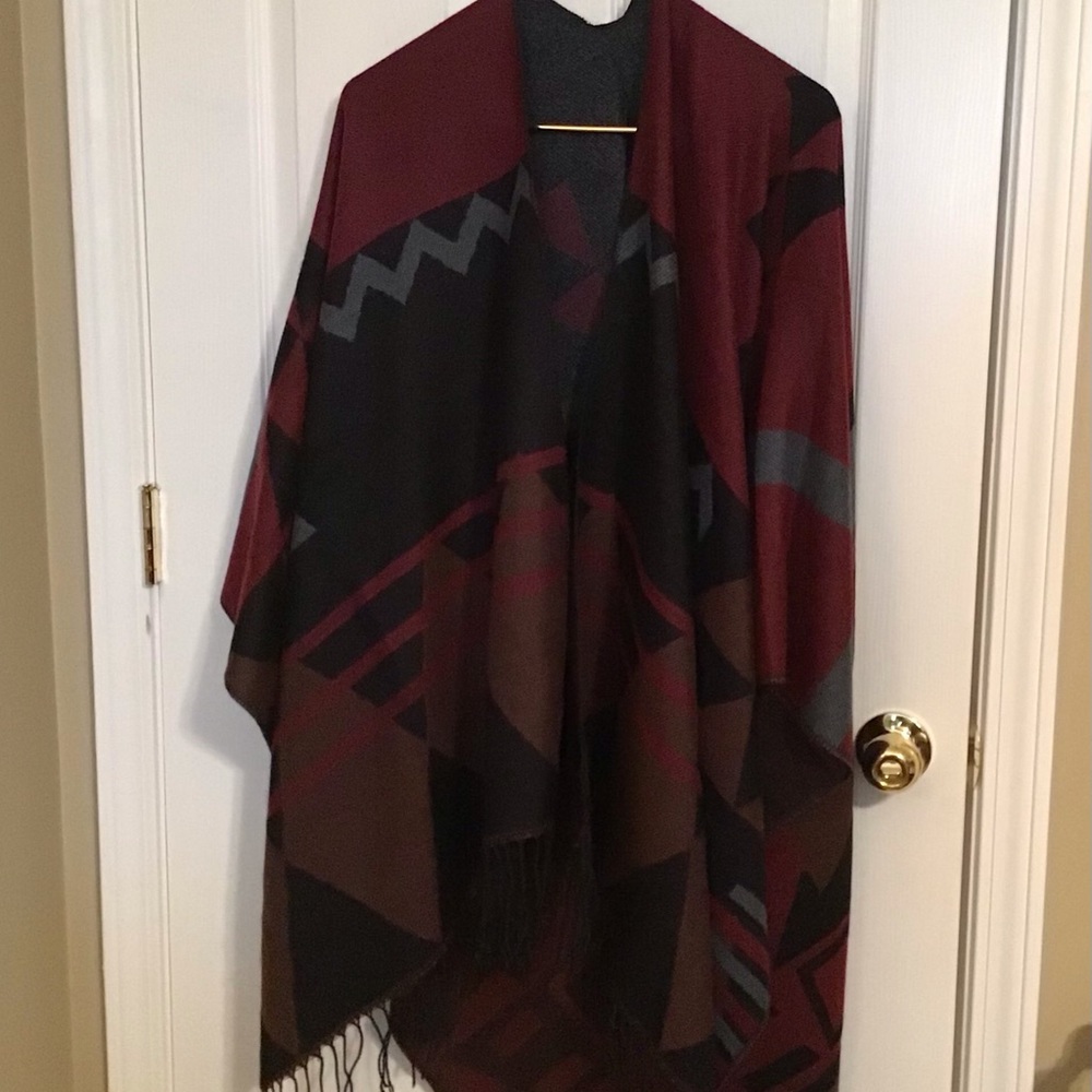 EUC Aztec Print Shawl with Fringe by Saly Baby.
